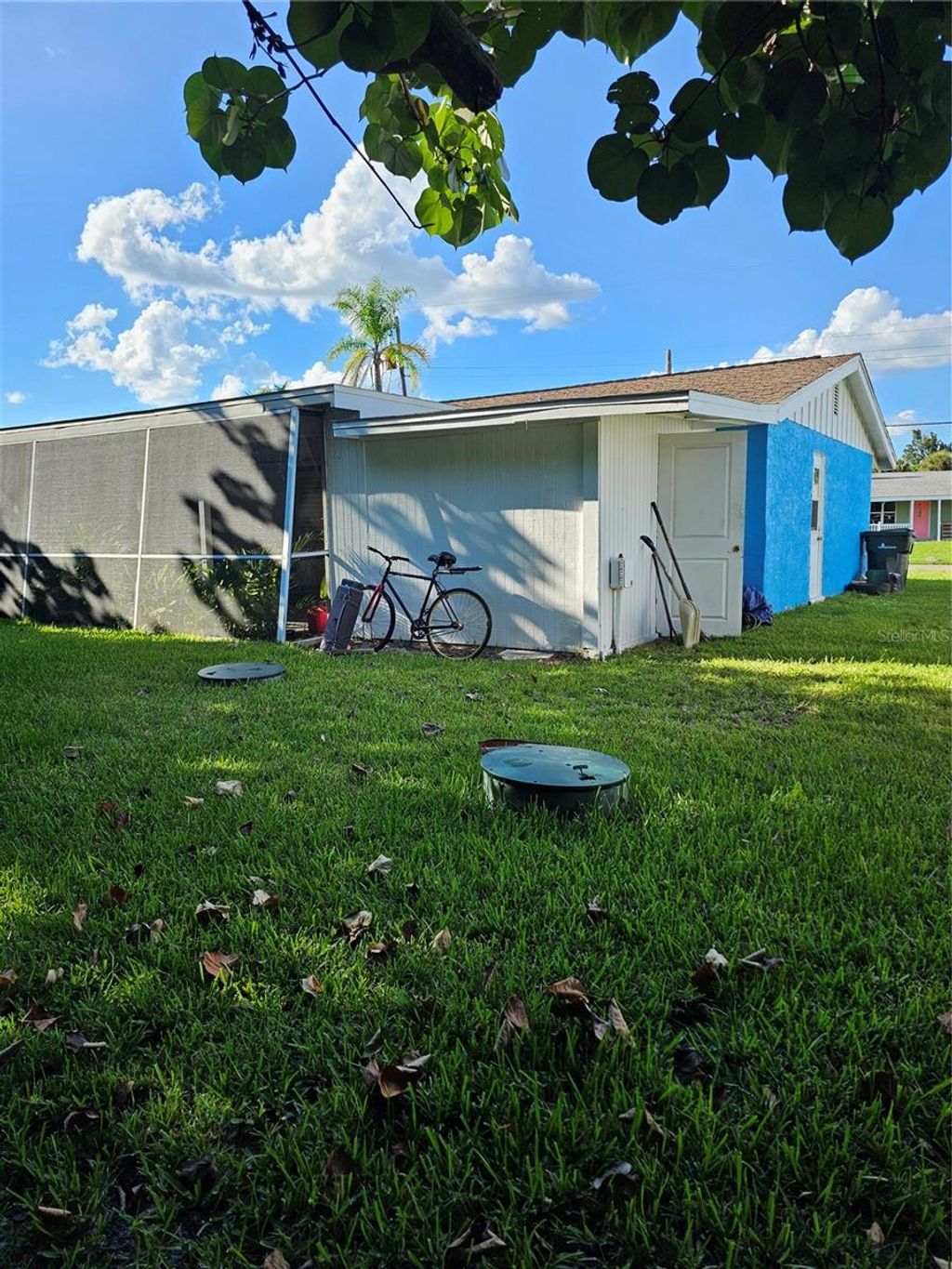 Photo of 142 Myakka Drive, Venice, FL 34293 (MLS # N6140526)