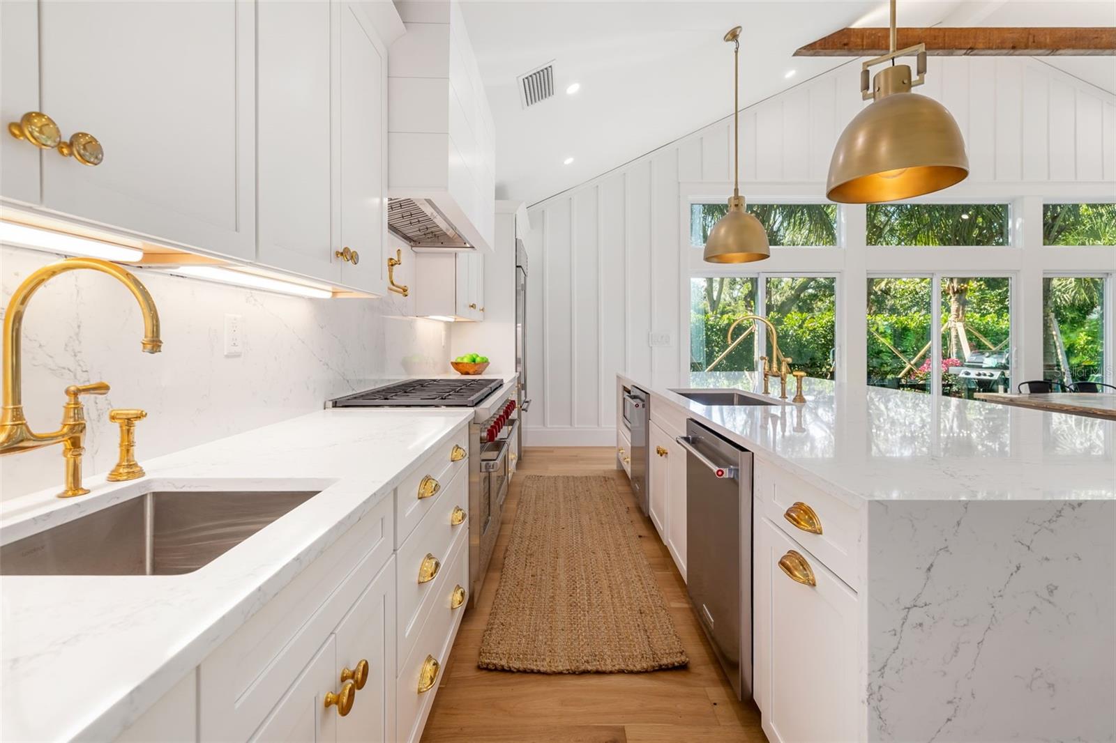 OYSTER BAY ESTATES - Residential