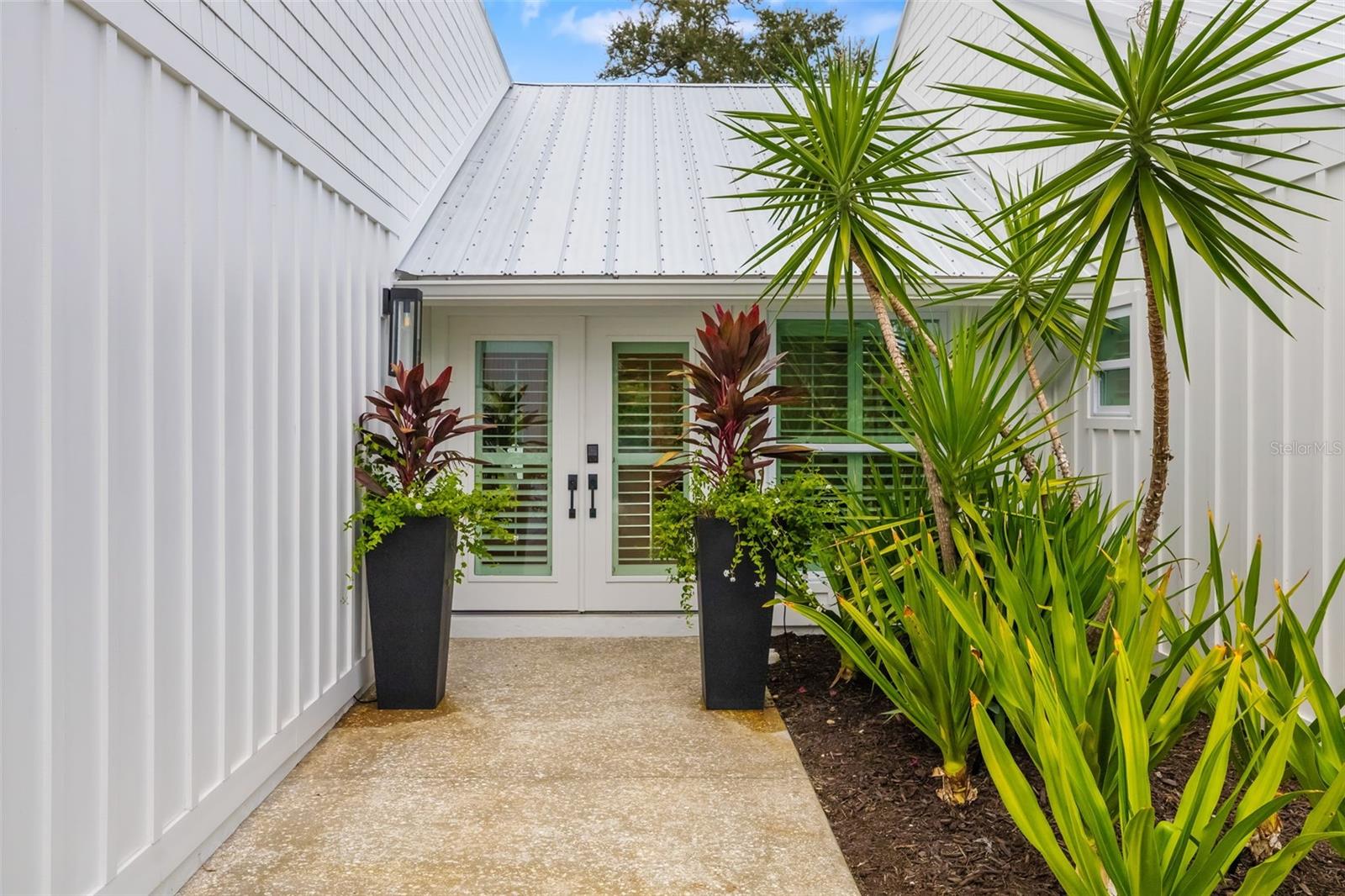 OYSTER BAY ESTATES - Residential