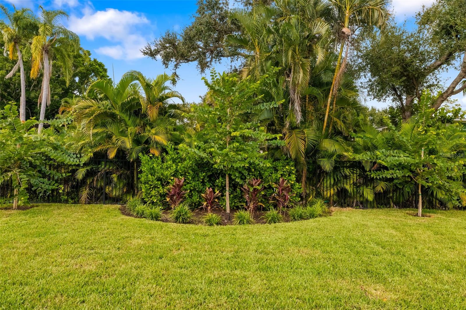 OYSTER BAY ESTATES - Residential