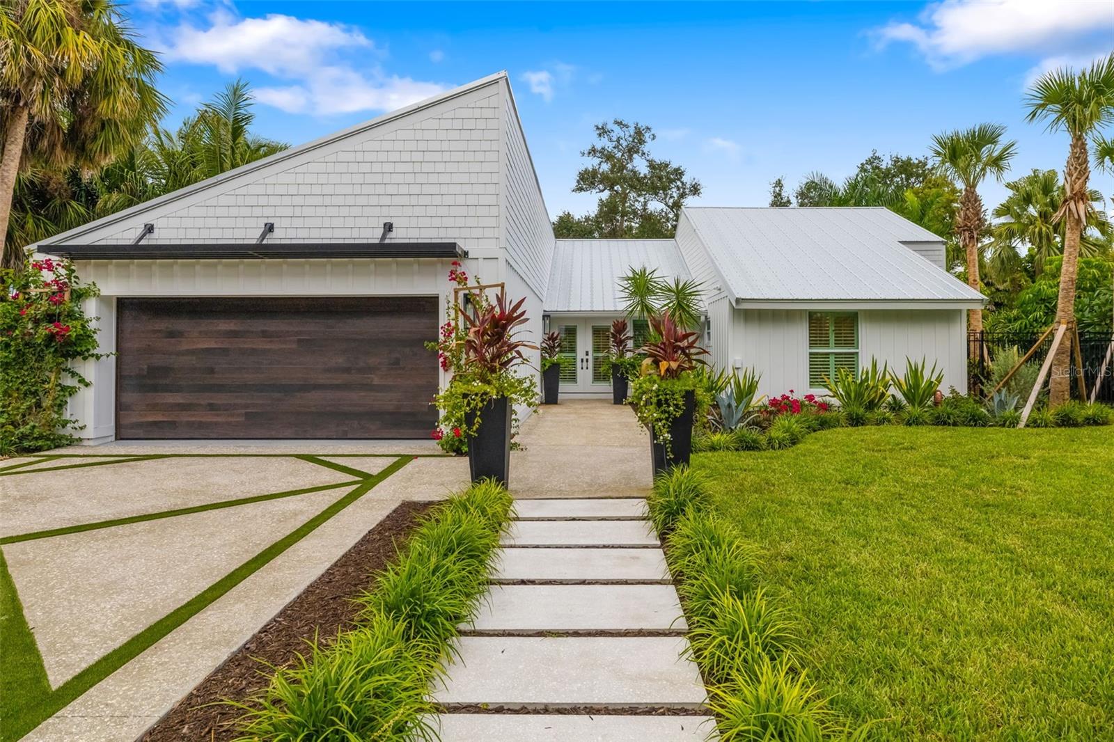 OYSTER BAY ESTATES - Residential