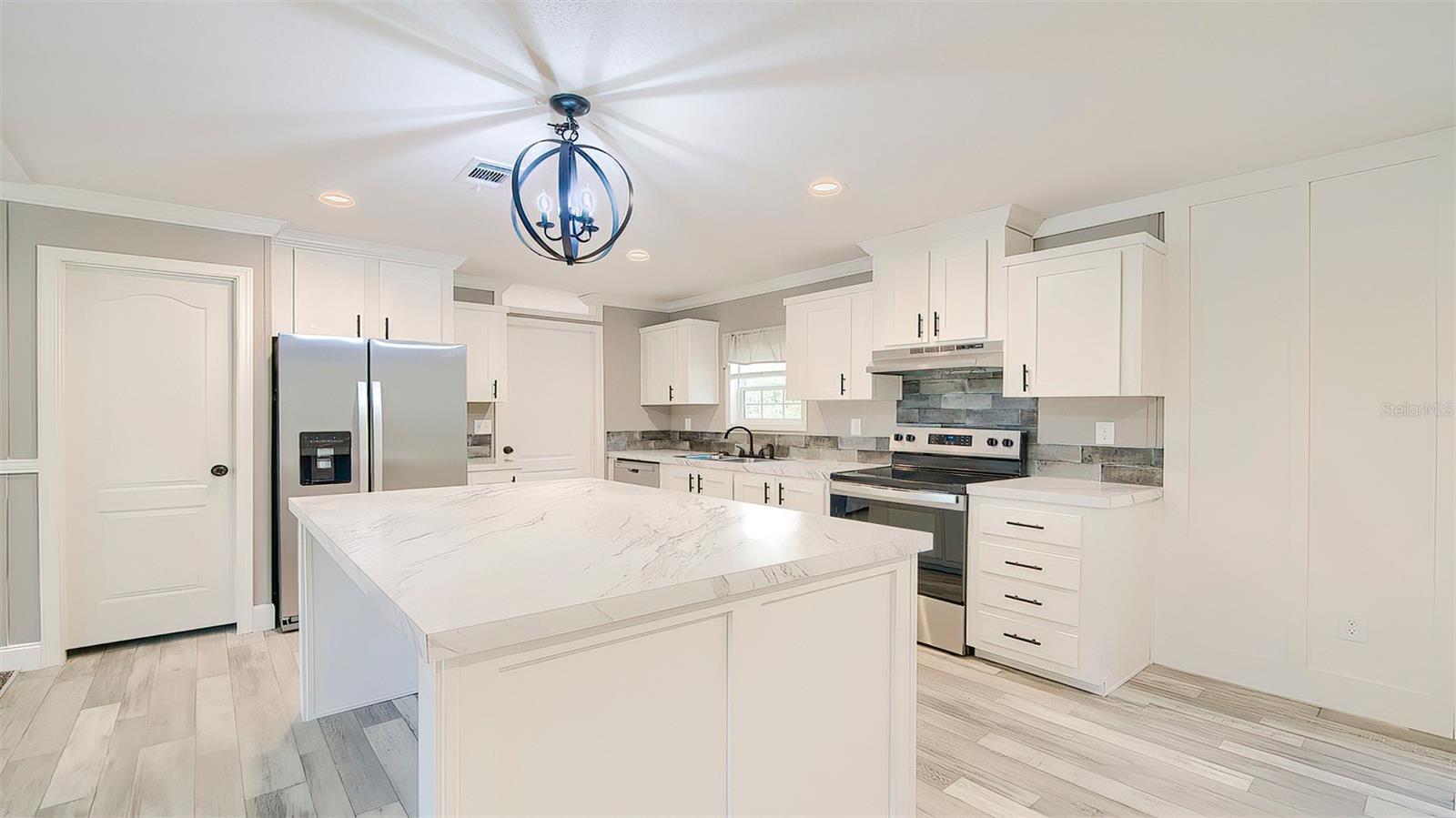 ENZO ESTATES - Residential