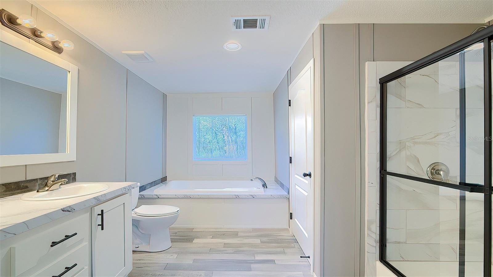 ENZO ESTATES - Residential