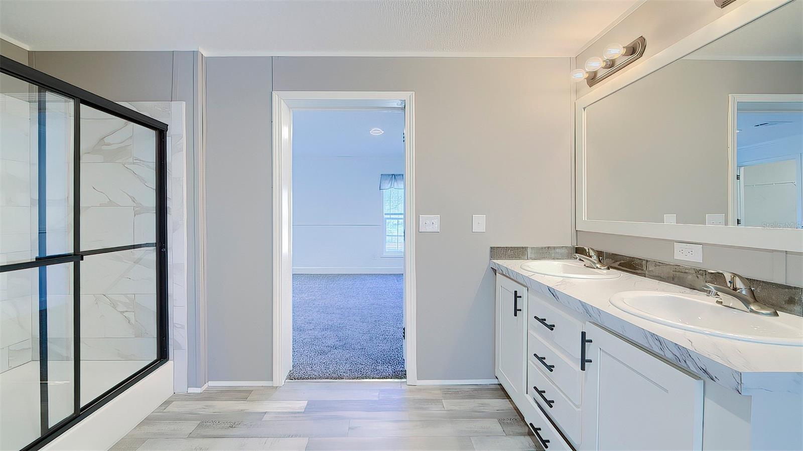 ENZO ESTATES - Residential