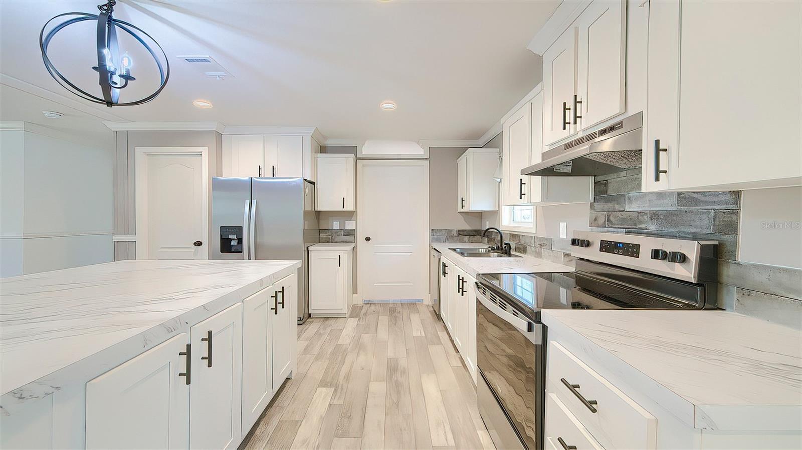 ENZO ESTATES - Residential