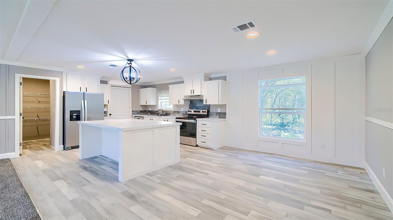 ENZO ESTATES - Residential