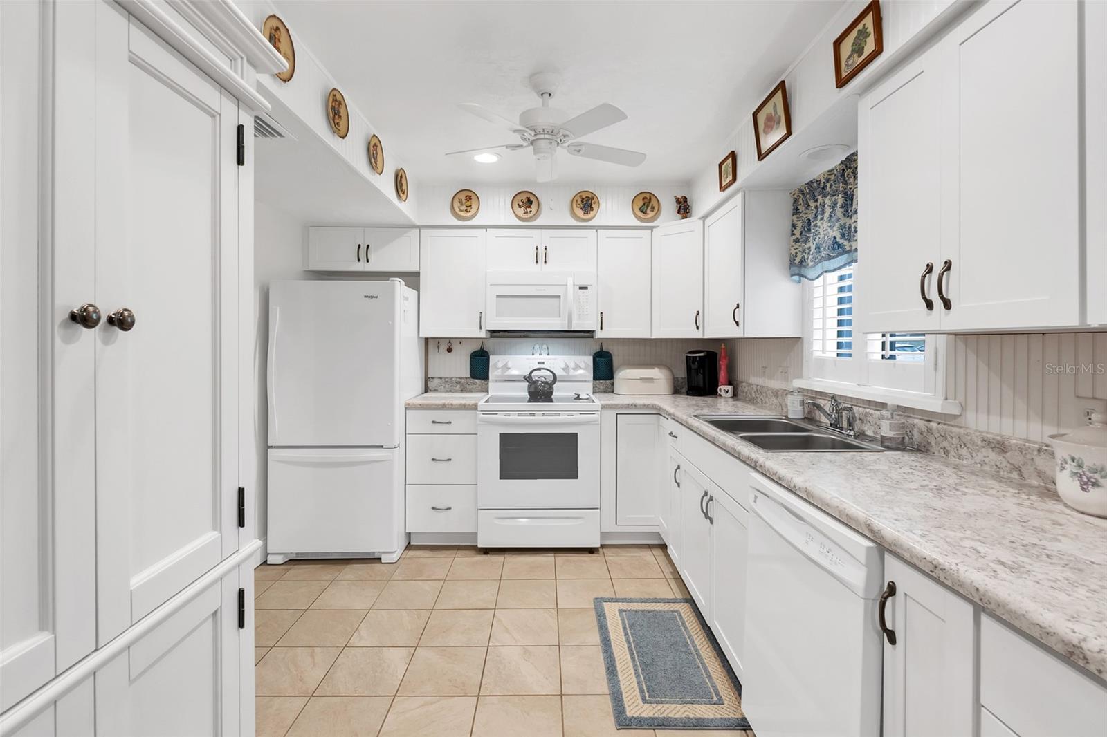 FOUR SEASONS DELAND PH 01-02 - Residential