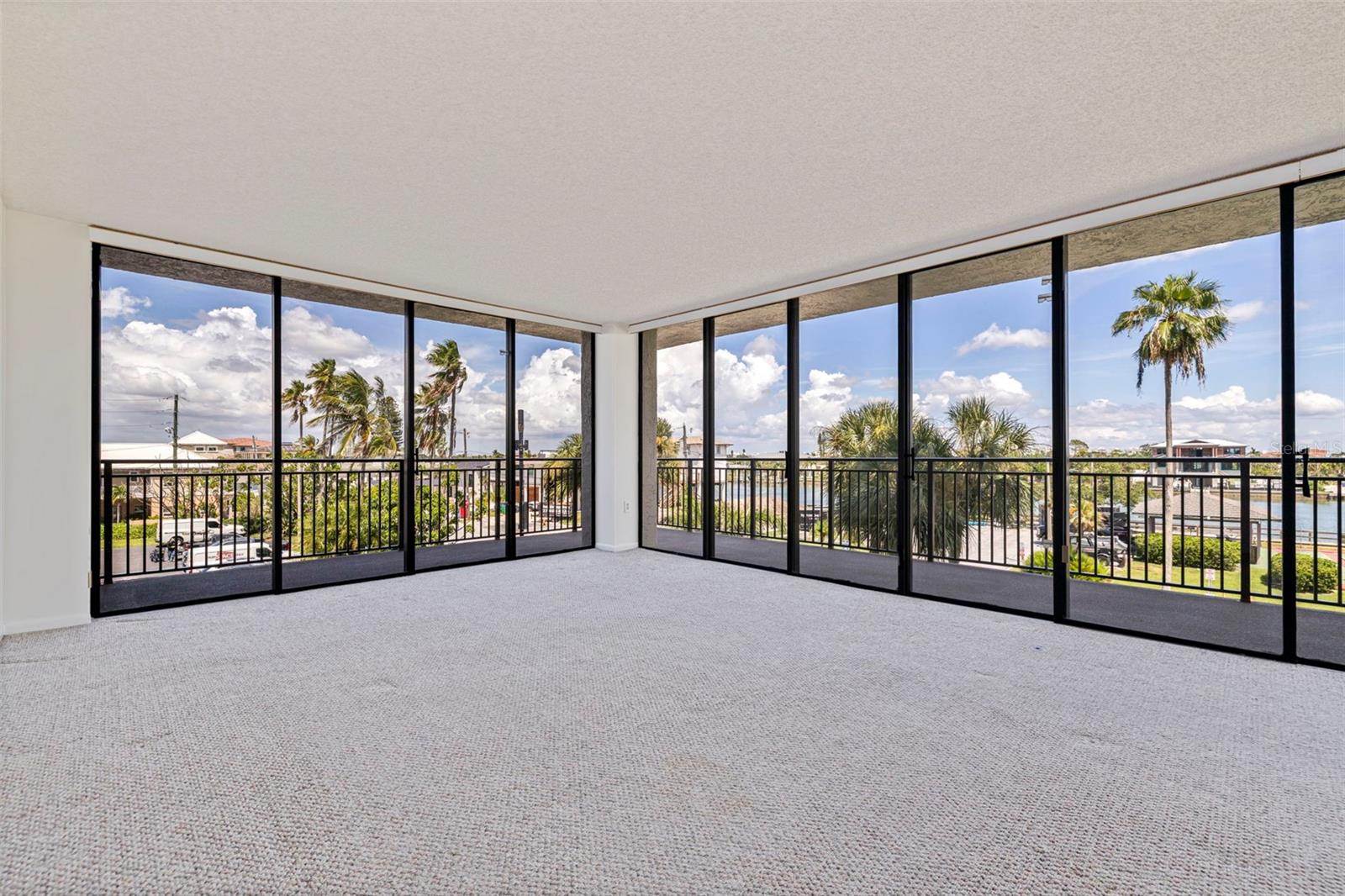 7600 BAYSHORE DRIVE 208
