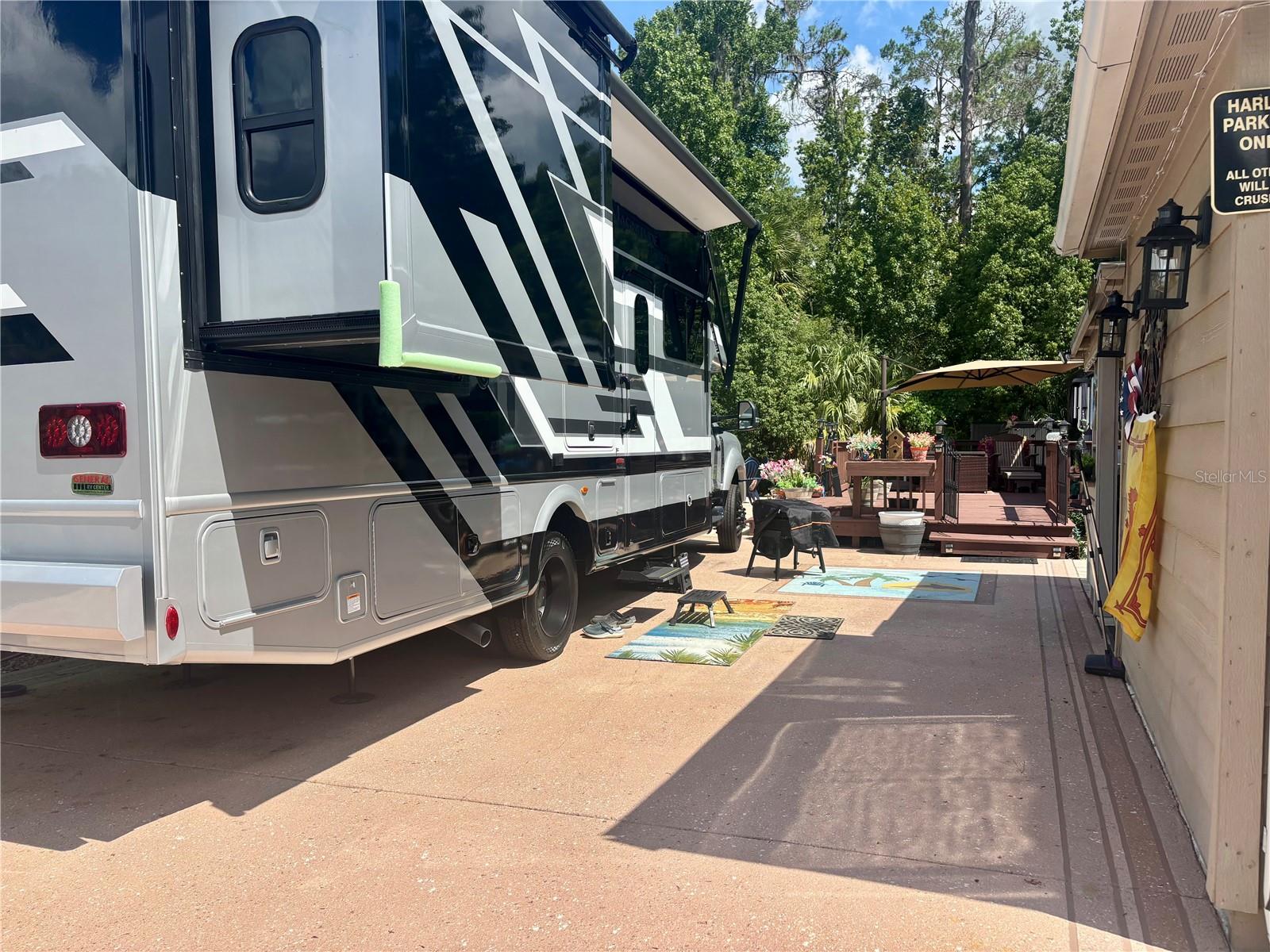 10371 NE 28TH LOOP