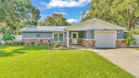 A home in LAKELAND