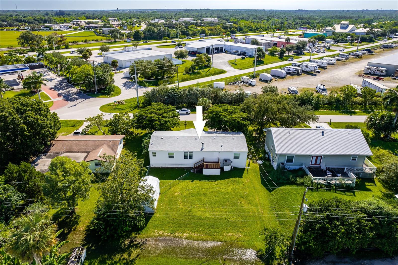 AQUI ESTATE UNIT 01 - Residential Lease