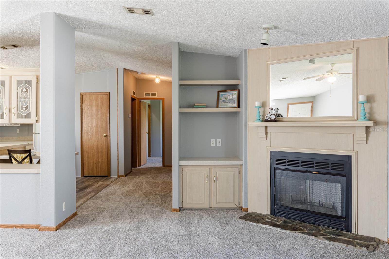 AQUI ESTATE UNIT 01 - Residential Lease