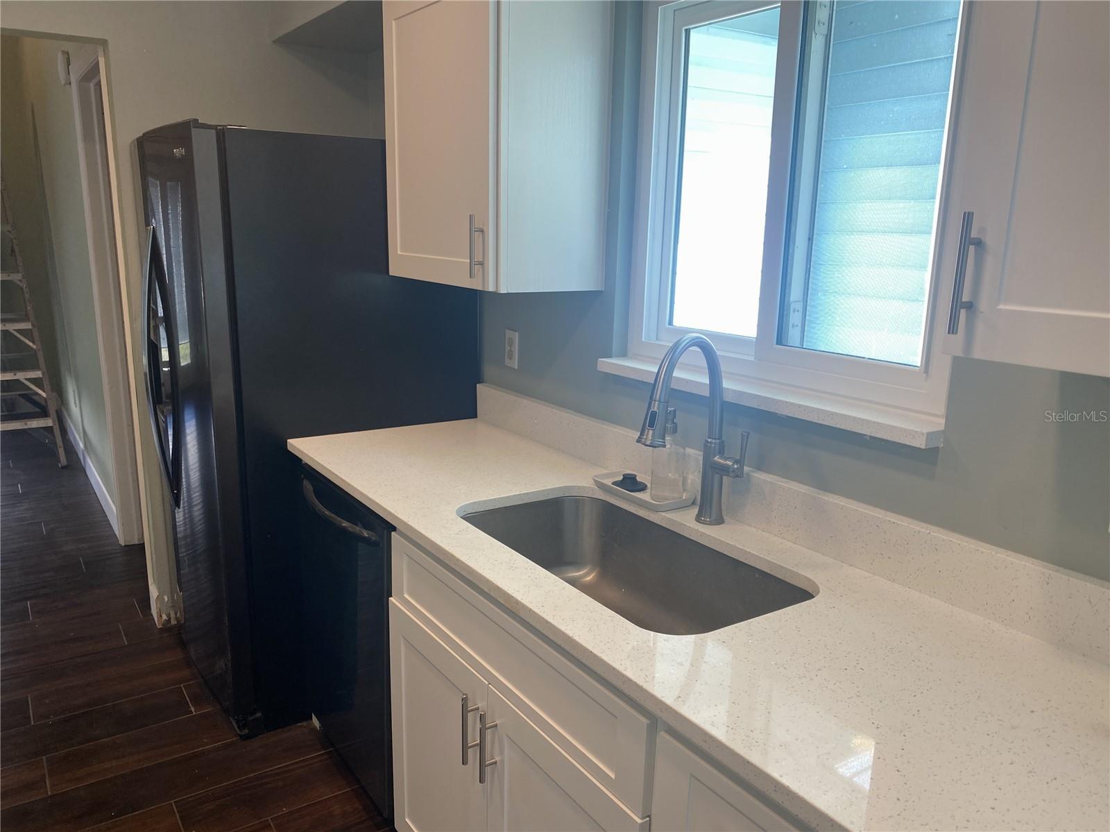 525 FEATHER TREE DRIVE