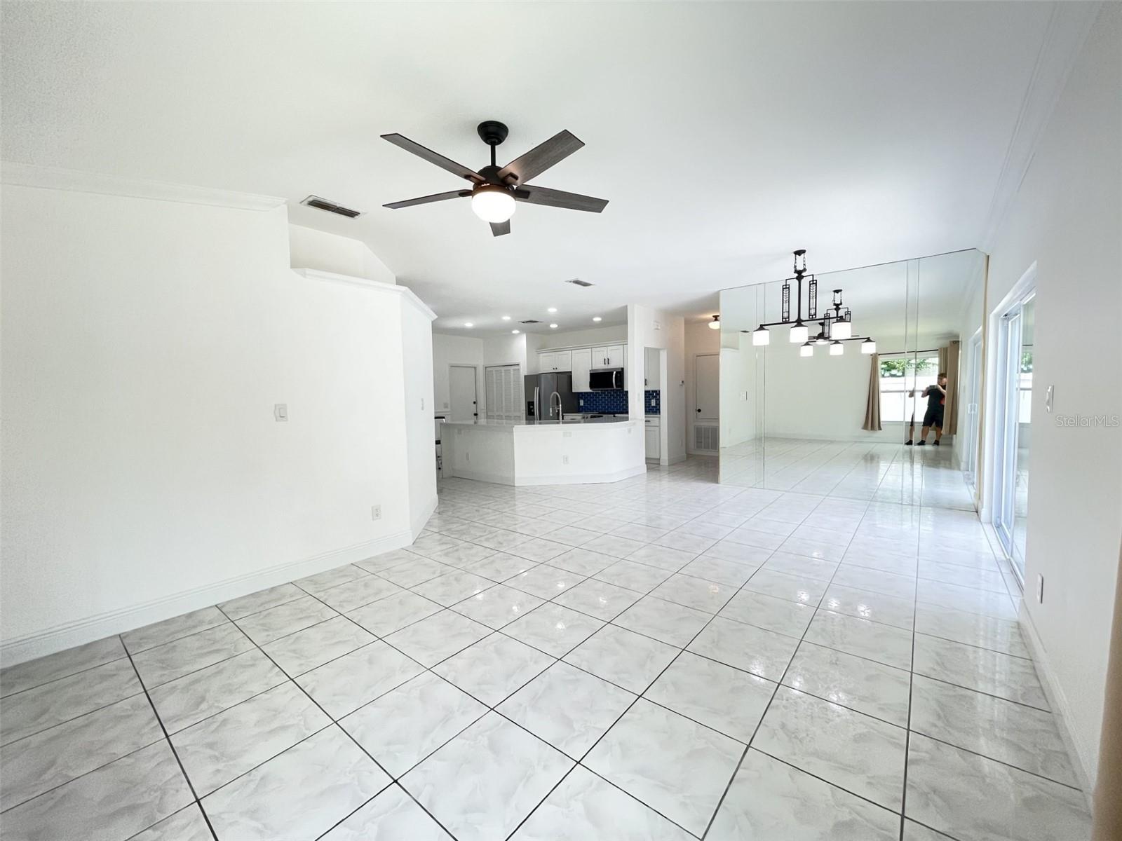 HUNTERS CREEK TR 140 PH 03 - Residential