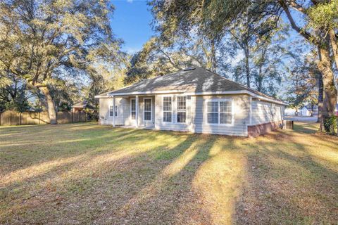 A home in LAKE CITY