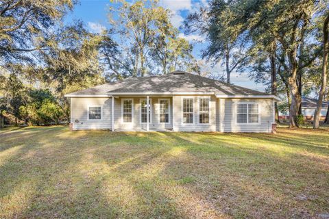 A home in LAKE CITY