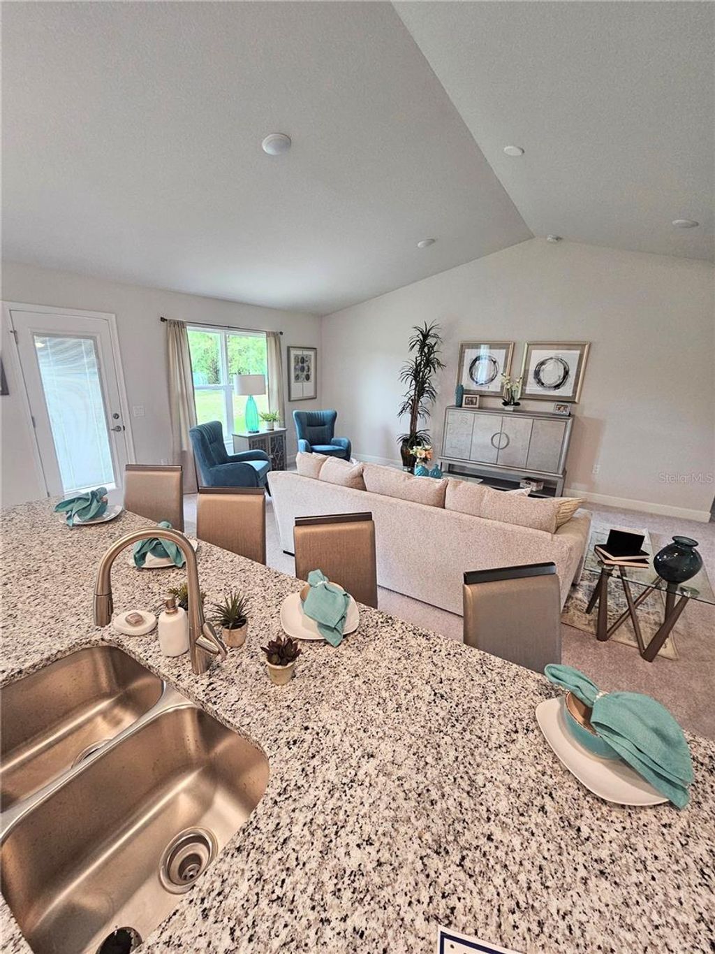 Photo of 569 SW Bellflower Drive, Lake City, FL 32024 (MLS # GC537715)