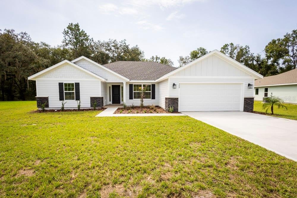569 SW BELLFLOWER DRIVE