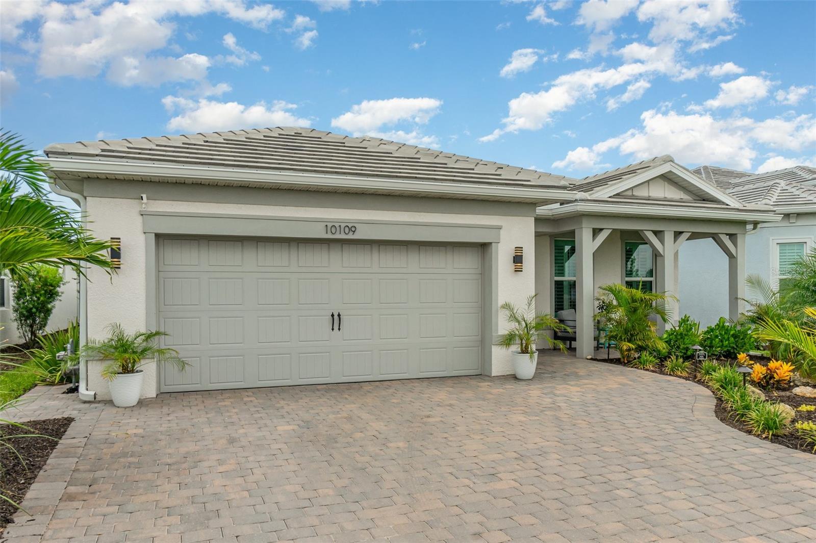 10109 BEACHWALK DRIVE
