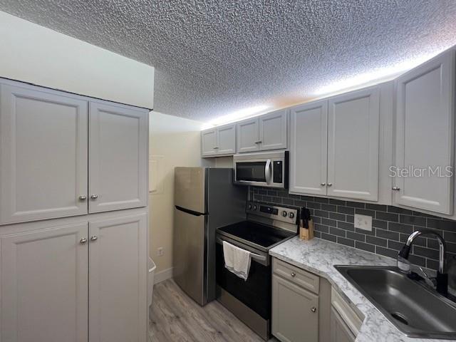 3232 LAKE PINE WAY E G1