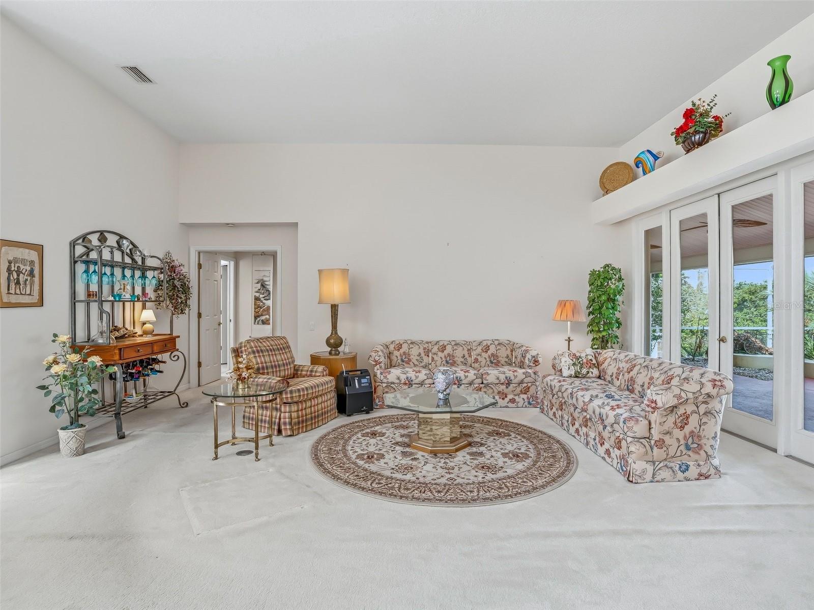 HARBOR HILLS UNIT 01 - Residential