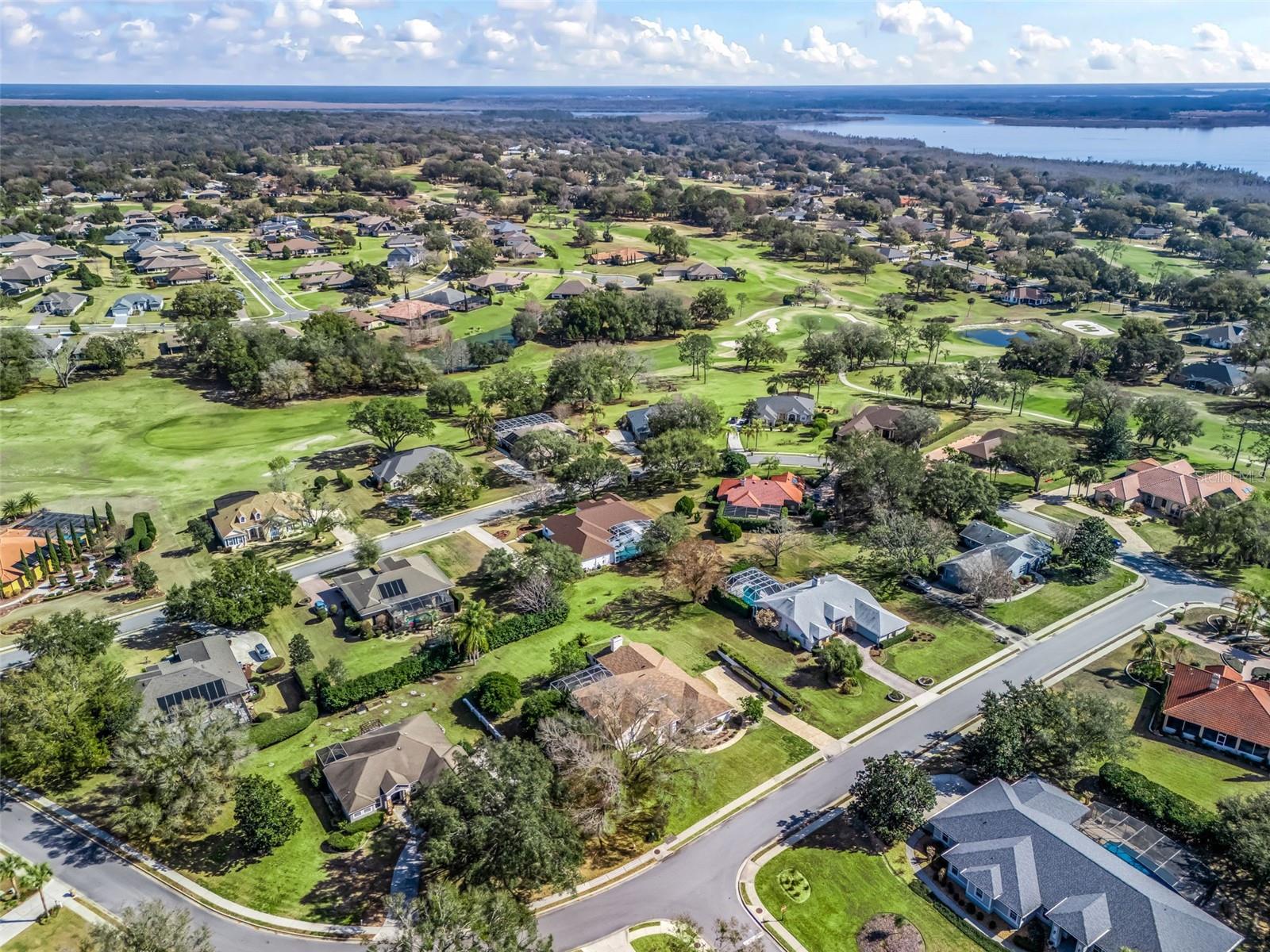 HARBOR HILLS UNIT 01 - Residential