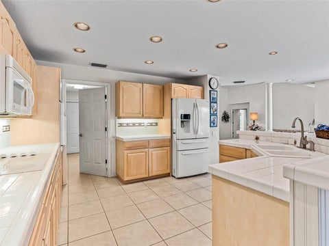 Tiny photo for 5321 Greens Drive, Lady Lake, FL 32159 (MLS # G5107981)