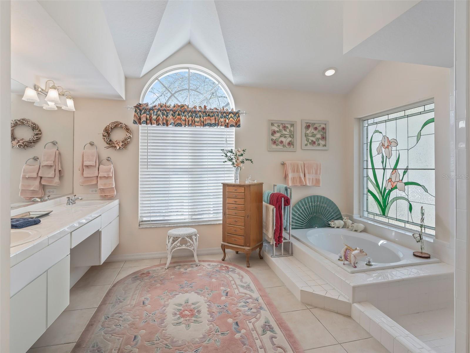 HARBOR HILLS UNIT 01 - Residential