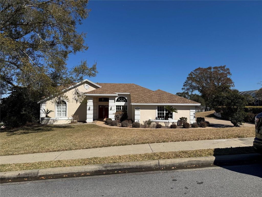 Photo of 5321 Greens Drive, Lady Lake, FL 32159 (MLS # G5107981)