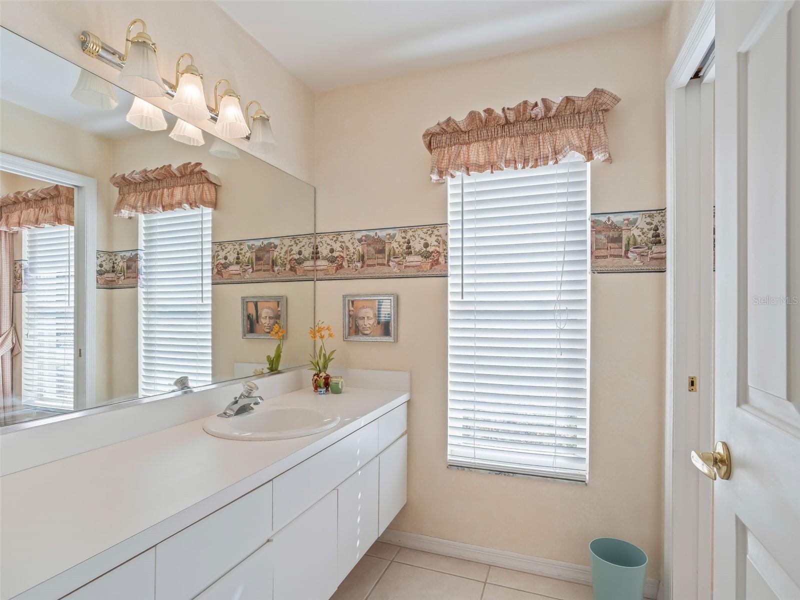 HARBOR HILLS UNIT 01 - Residential