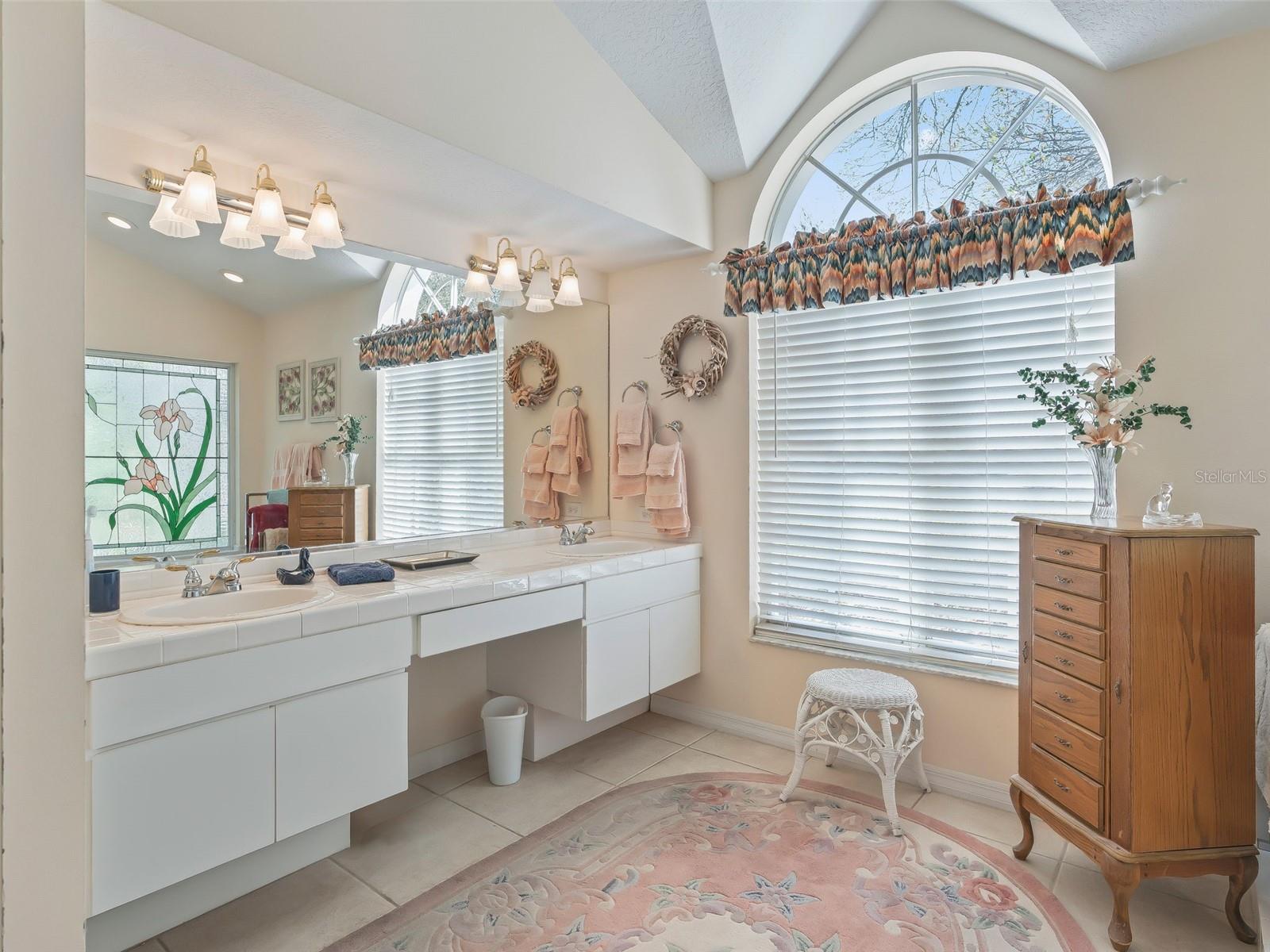 HARBOR HILLS UNIT 01 - Residential