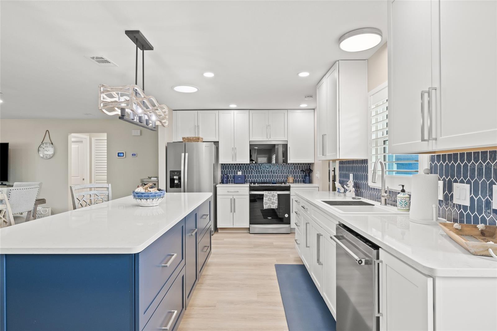 HERNANDO BEACH - Residential