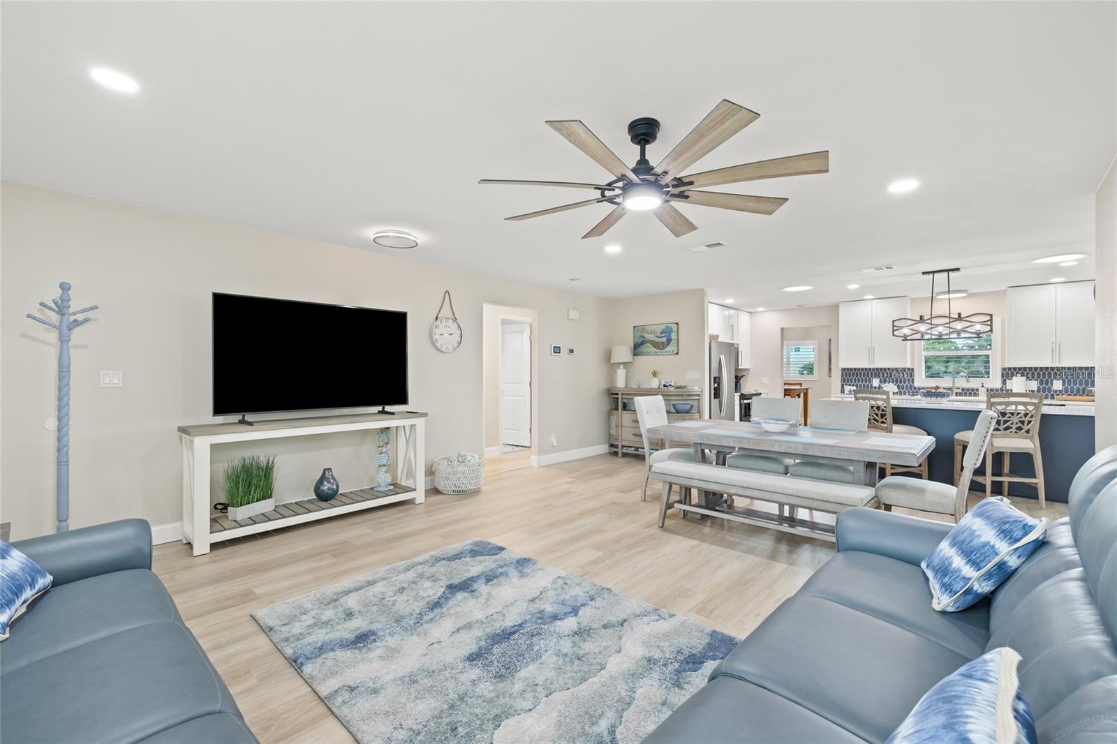 HERNANDO BEACH - Residential