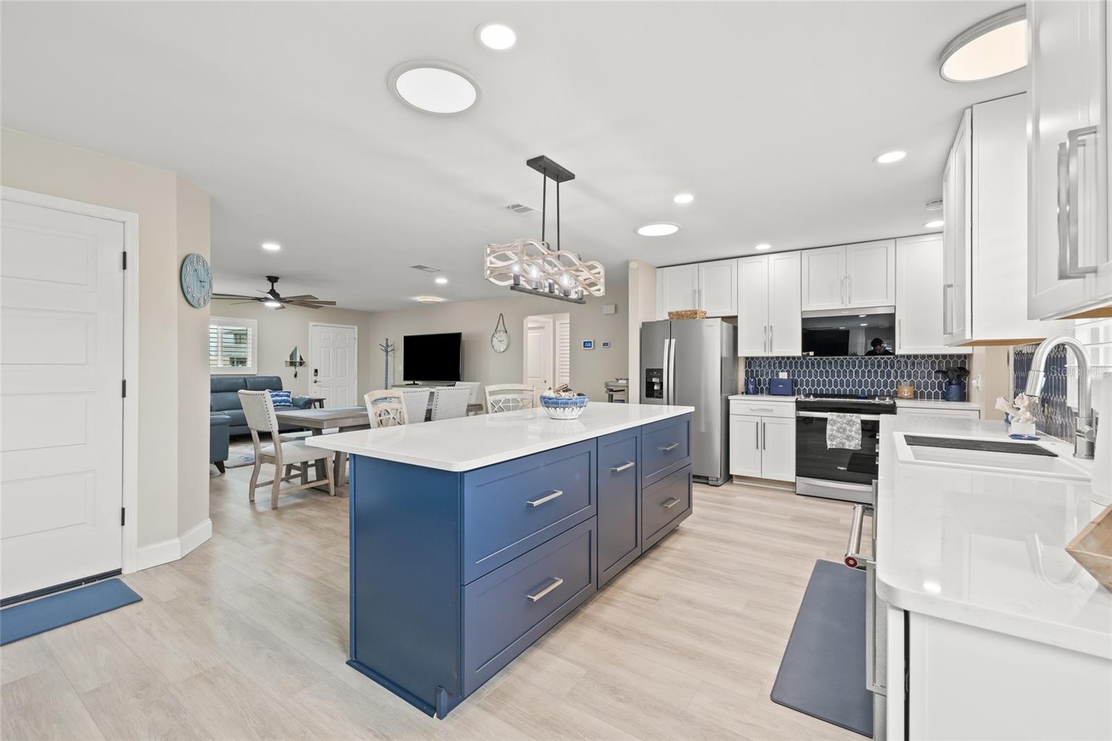 HERNANDO BEACH - Residential