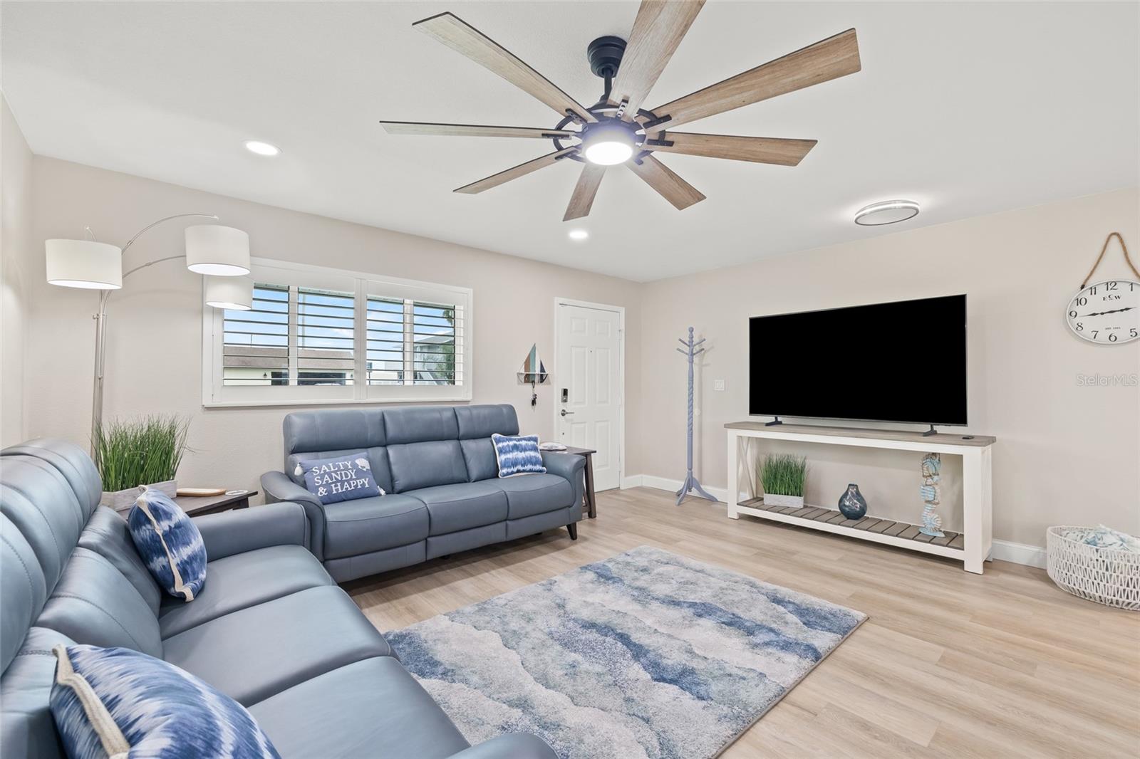 HERNANDO BEACH - Residential