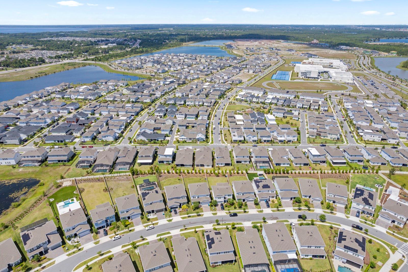LAUREATE PARK - Residential