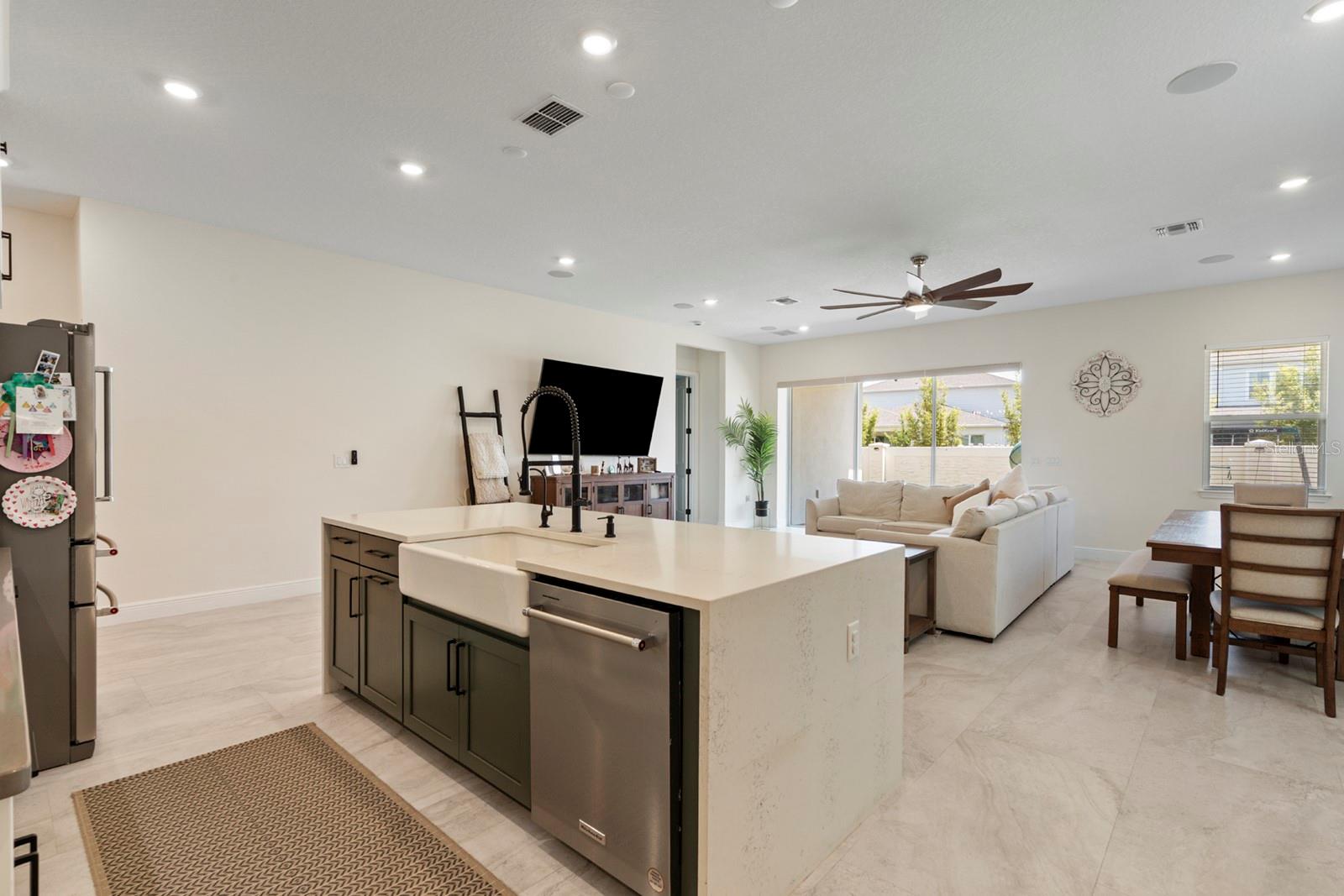 LAUREATE PARK - Residential
