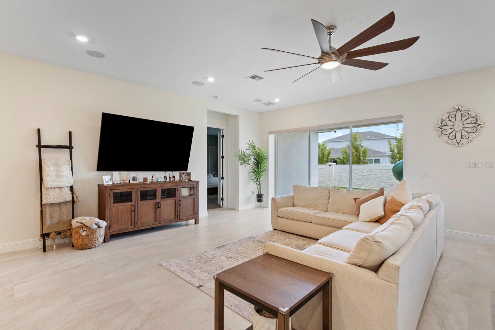 LAUREATE PARK - Residential
