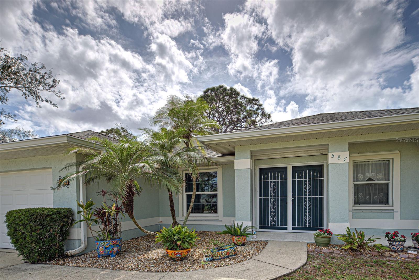 587 VIRIDIAN STREET