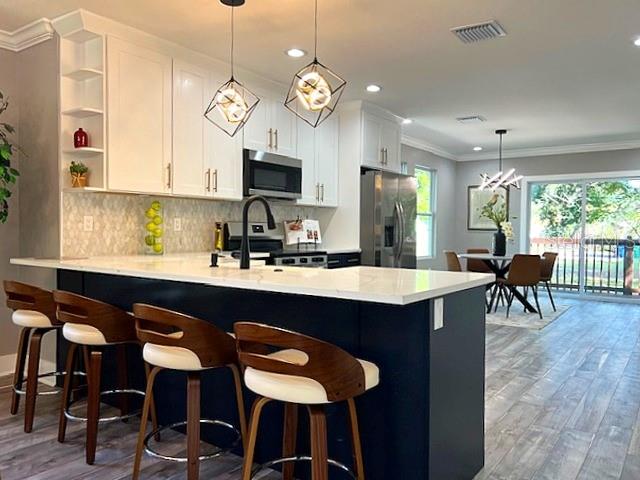 AVALON HEIGHTS - Residential