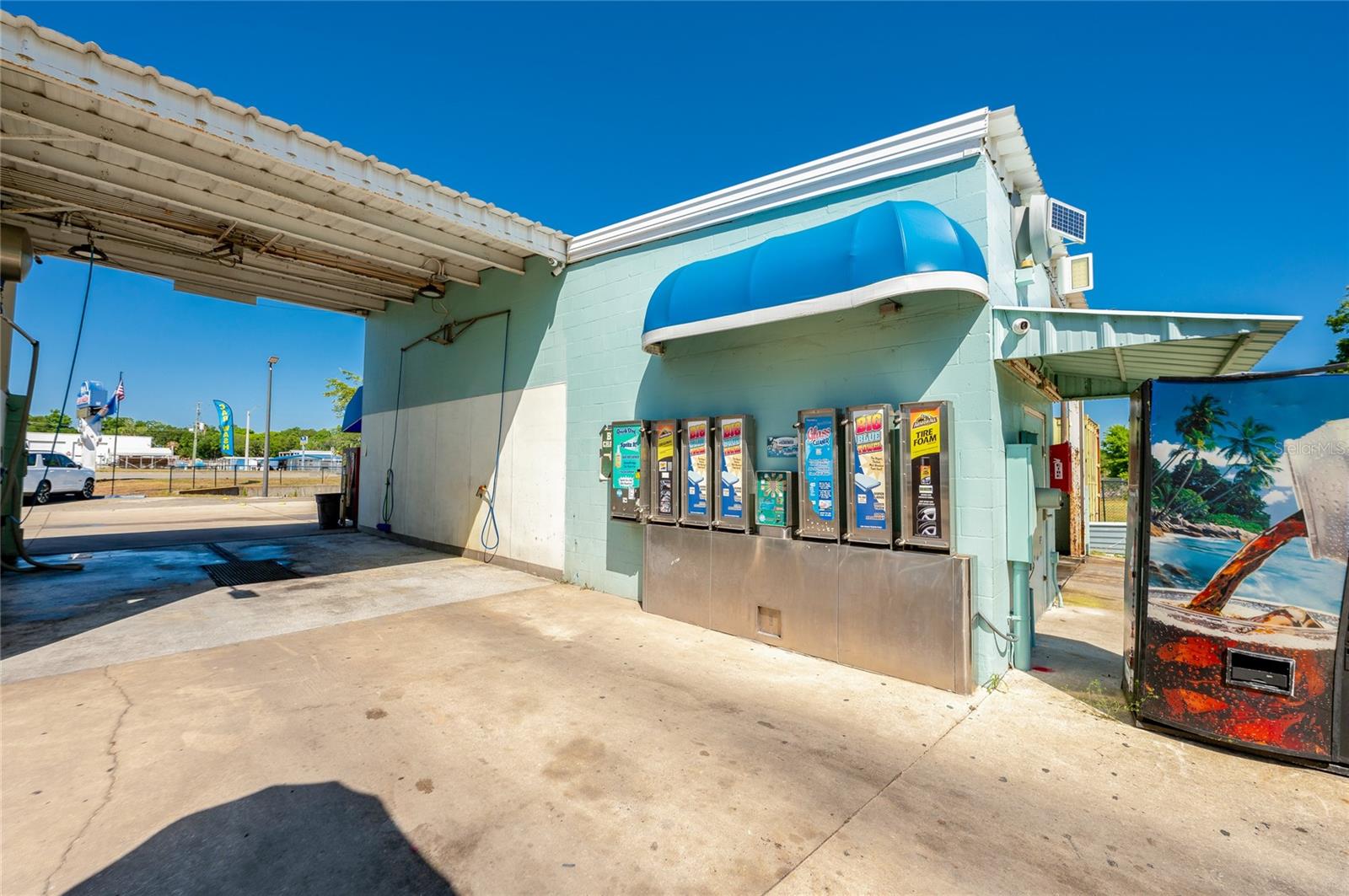 1451 N NOVA ROAD