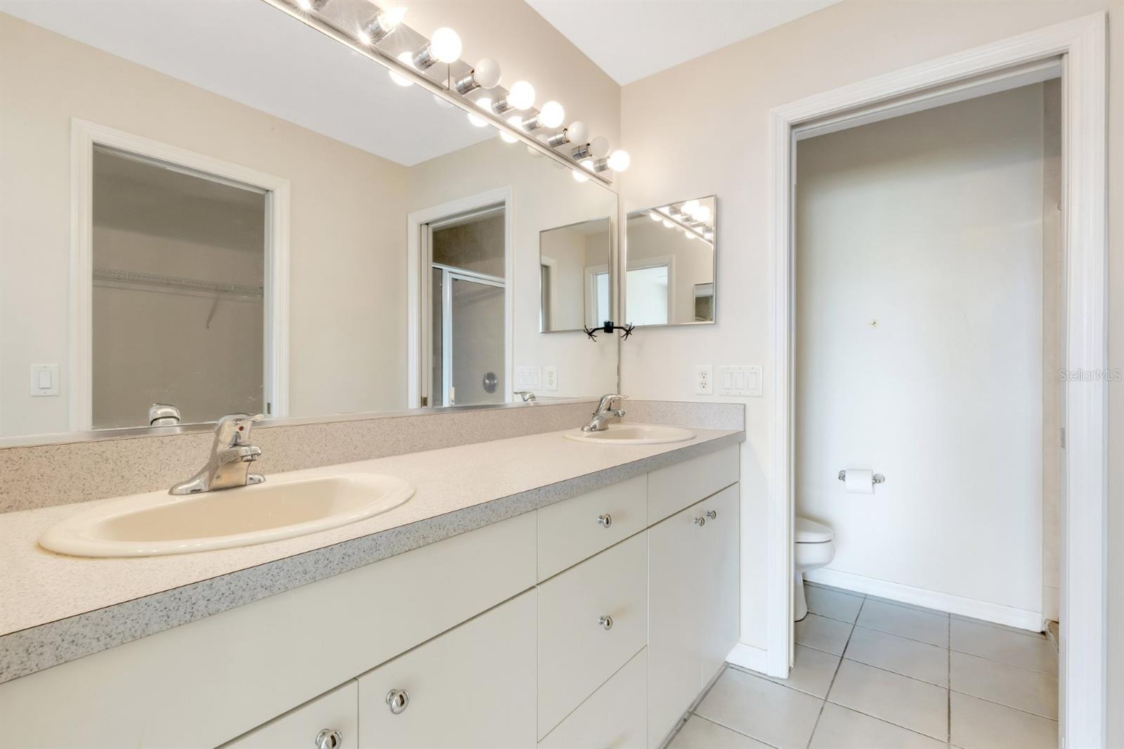 HIDDEN LAKE PH 2 - Residential