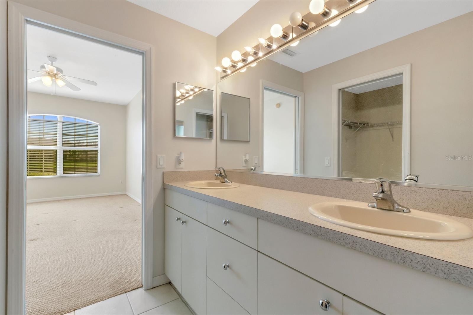 HIDDEN LAKE PH 2 - Residential