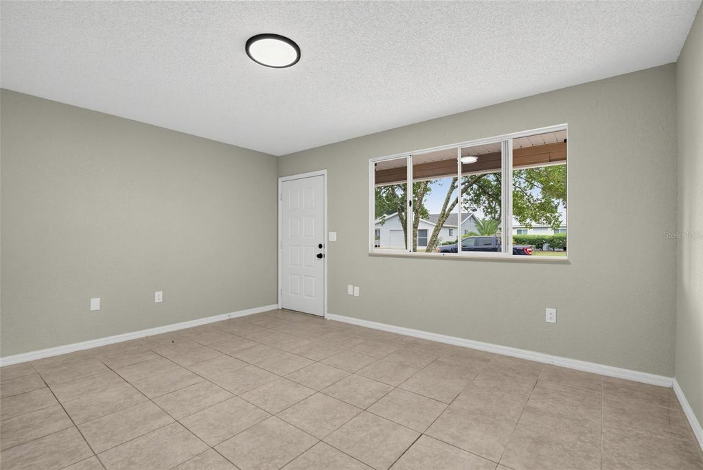 Photo of 8175 SW 109th Street Road, Ocala, FL 34481 (MLS # O6441997)