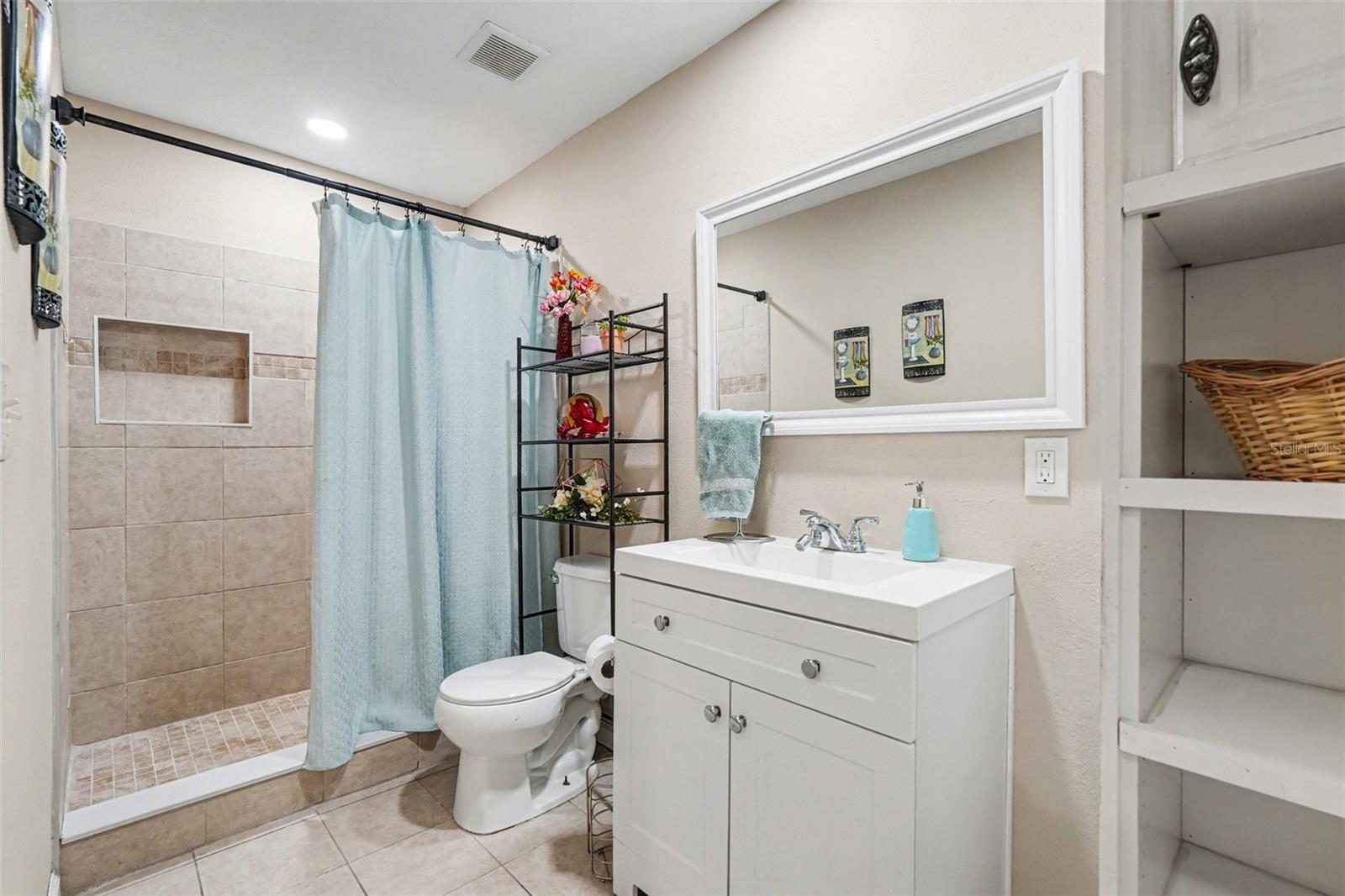 BLACKSTONE AT BAY PARK - Residential