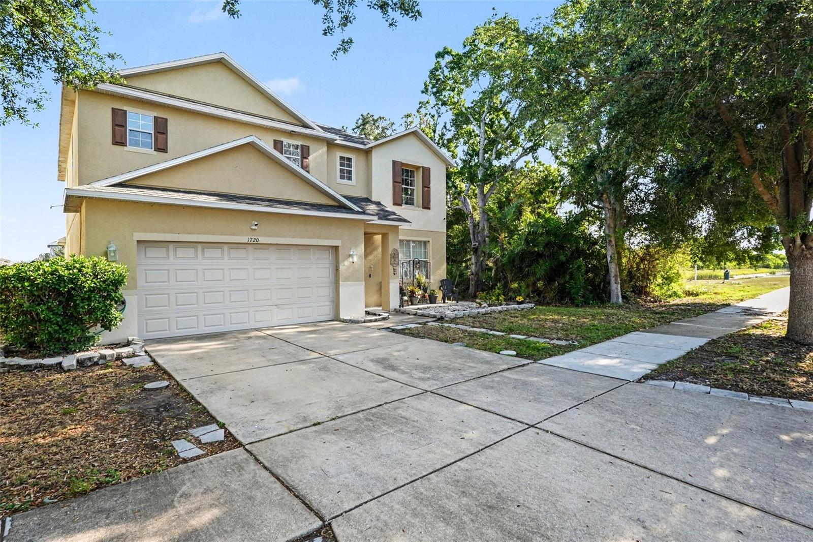 BLACKSTONE AT BAY PARK - Residential