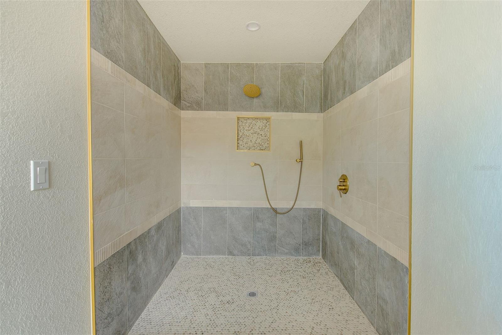 CITRUS HEIGHTS MANOR 1ST ADD - Residential