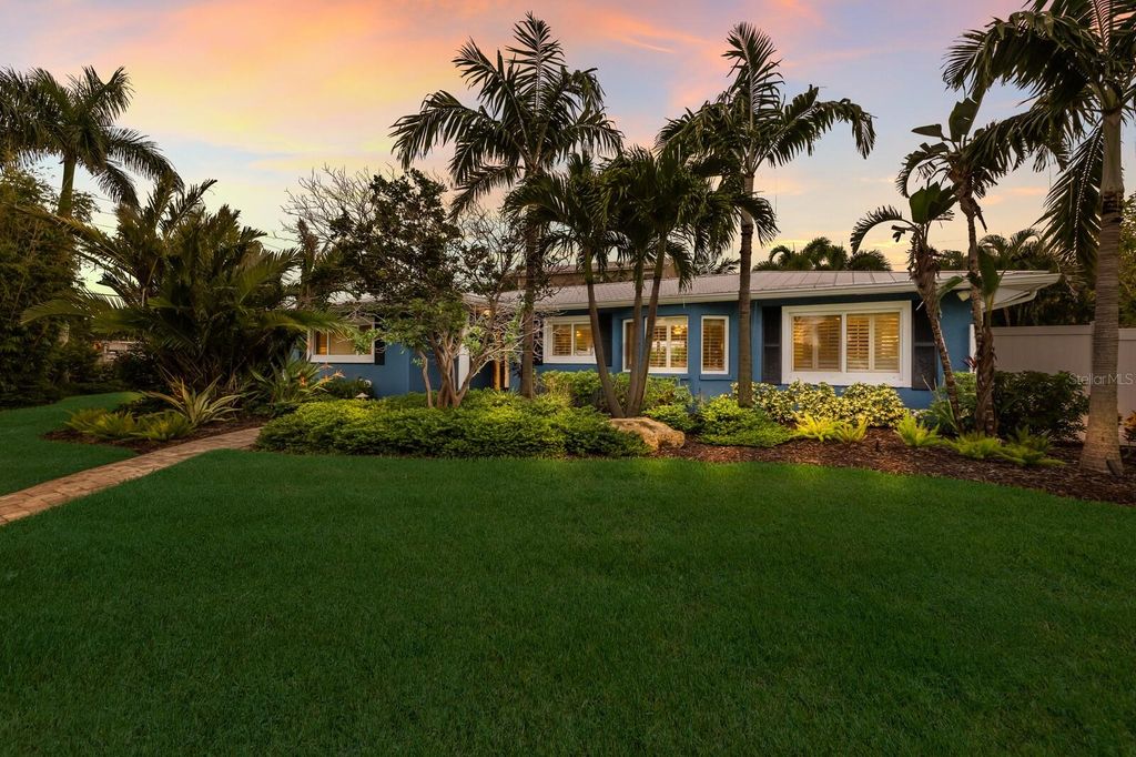 Photo of 417 Bay Palms Drive, Holmes Beach, FL 34217 (MLS # A4667160)