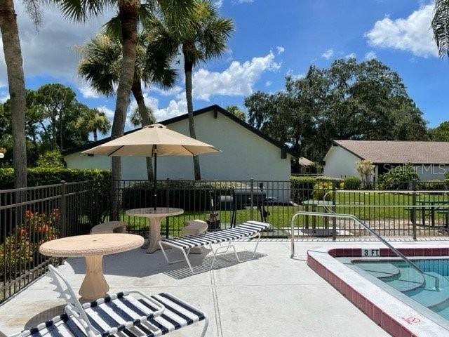 BUNKER OAKS - Residential Lease