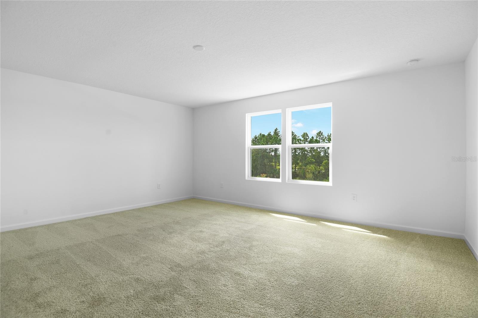 SEASONS AT MAGNOLIA POINTE - Residential